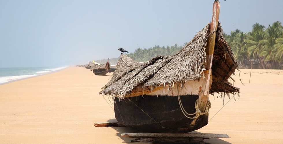 https://d3r8gwkgo0io6y.cloudfront.net/upload/Poovar Beach.jpg